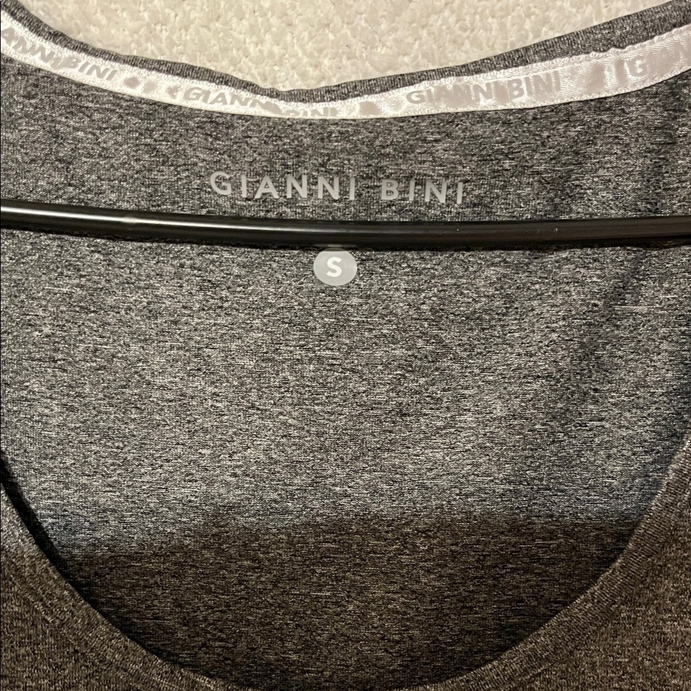 Gianni Bini Charcoal and Tangerine Short Sleeve Tee - Picture 2 of 4